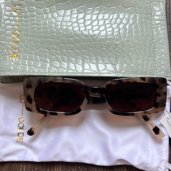 Lu Goldie Salome Sunglasses main image 4